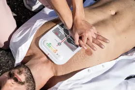 Czujnik uciśnięć LifePAD CPR- Innowacyjne wsparcie w resuscytacji krążeniowo-oddechowej (RKO)