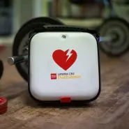 Defibrylator półautomatyczny AED LIFEPAK CR2 WiFi – nowoczesna technologia w służbie życia